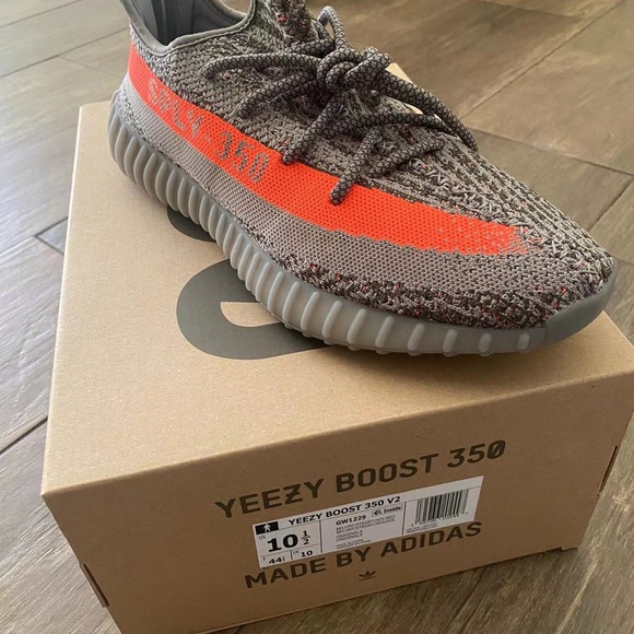 Yeezy 350, Authentic - Picture 2 of 3